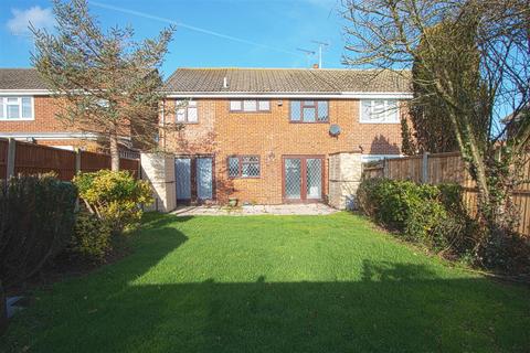 5 Birds Close, Ramsden Heath, Billericay, CM11 1JB