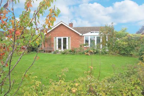 4 bedroom detached bungalow for sale, Clehonger, Hereford - Situated On A Private Road