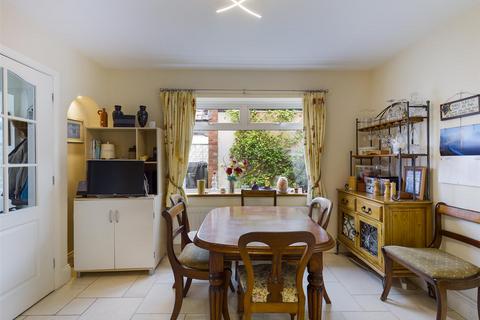 Fairbourne Church Road, Clehonger, Hereford, HR2 9SE