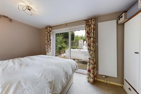 Fairbourne Church Road, Clehonger, Hereford, HR2 9SE