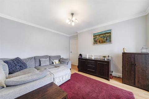 6 bedroom end of terrace house for sale, Nettleden Avenue, Wembley