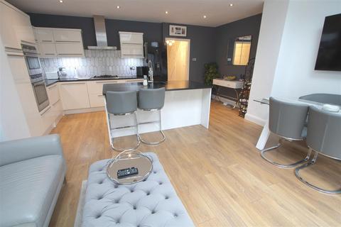 43 Crown Road, Billericay, CM11 2AD