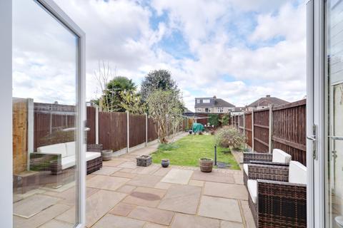 37 Grange Road, Aveley, South Ockendon, RM15 4ER