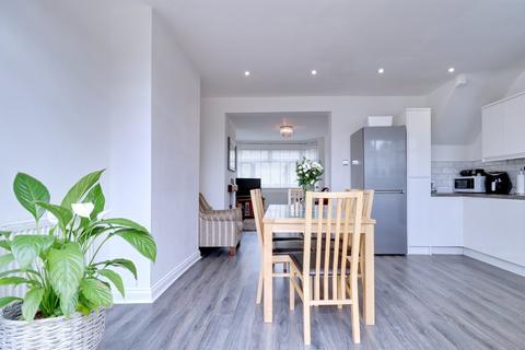 37 Grange Road, Aveley, South Ockendon, RM15 4ER