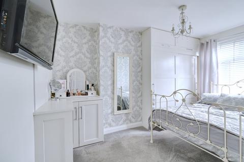 37 Grange Road, Aveley, South Ockendon, RM15 4ER