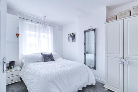 37 Grange Road, Aveley, South Ockendon, RM15 4ER