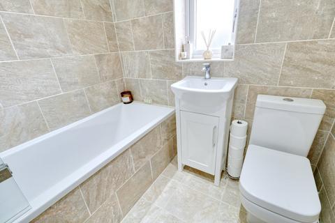 37 Grange Road, Aveley, South Ockendon, RM15 4ER