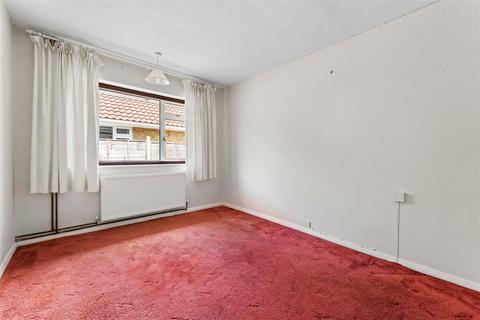 5 Dorrit Crescent, Guildford, GU3 3AL