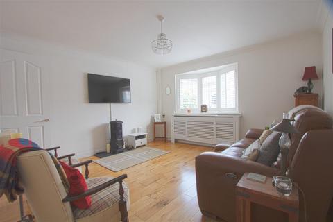 14 Cornflower Gardens, Billericay, CM12 0TQ