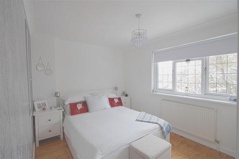 14 Cornflower Gardens, Billericay, CM12 0TQ