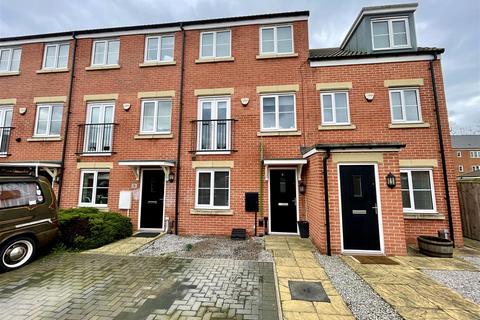 3 bedroom terraced house for sale, Greener Drive, Darlington