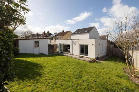 3 bedroom detached house for sale, Wells Road, Knowle