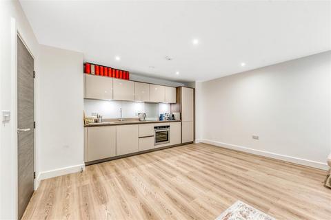 1 bedroom flat for sale, London Road, Sevenoaks