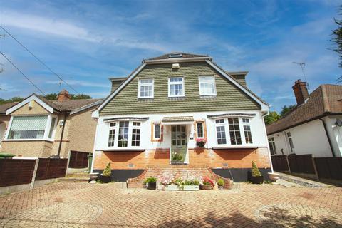 20 Crown Road, Billericay, CM11 2AE