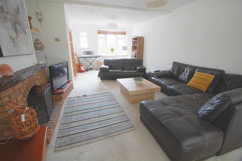 20 Crown Road, Billericay, CM11 2AE