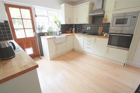 20 Crown Road, Billericay, CM11 2AE