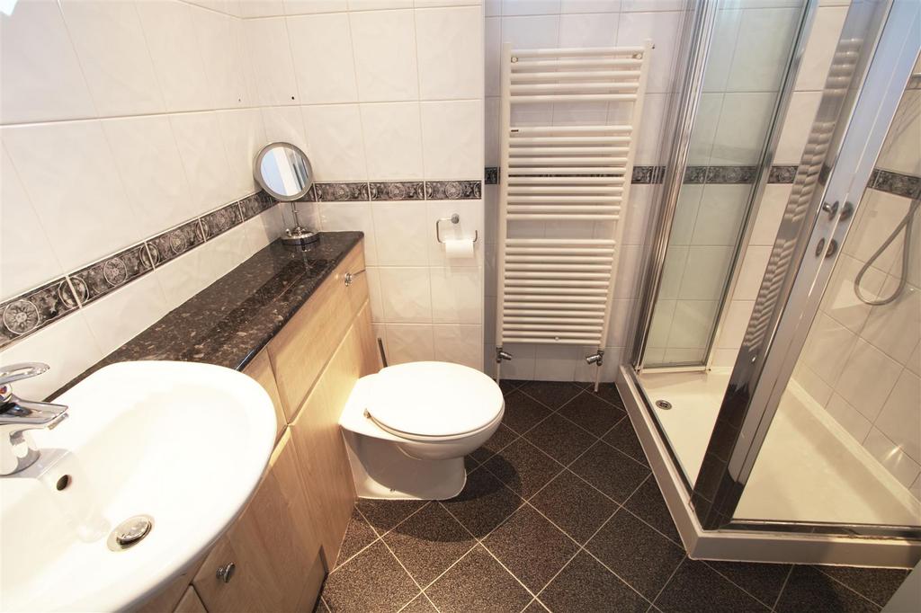 Ensuite.jpg