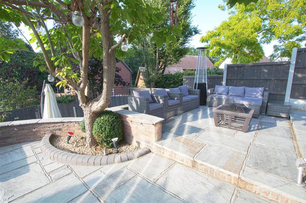 Patio1.jpg