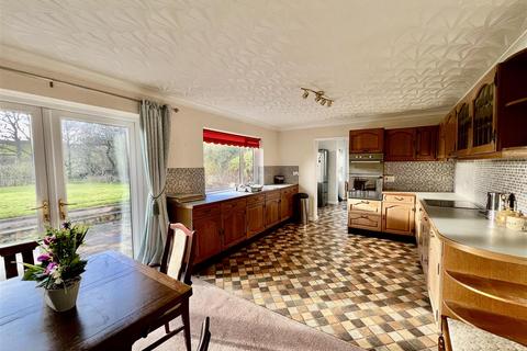 3 bedroom detached bungalow for sale, Milo, Llandybie, Ammanford