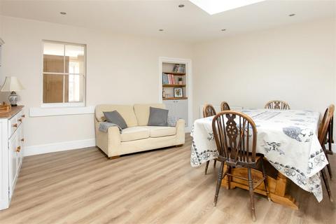206 Devizes Road, Hilperton, Trowbridge, BA14 7QP