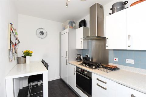 3 Leap Gate, Trowbridge, BA14 6GJ