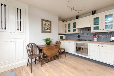 43 Islington, Trowbridge, BA14 8QG