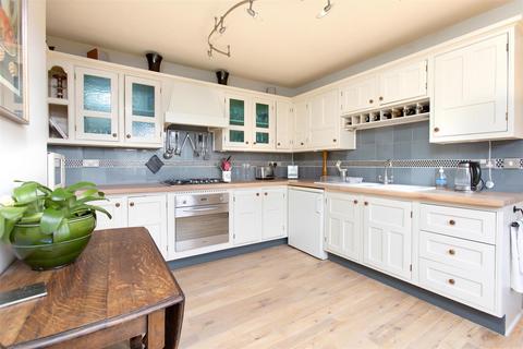 43 Islington, Trowbridge, BA14 8QG