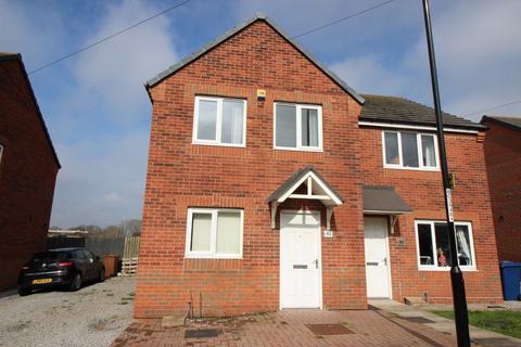 3 bedroom semi-detached house to rent, Mulberry Avenue