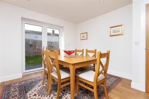 12 Albert Road, Trowbridge, BA14 7LP