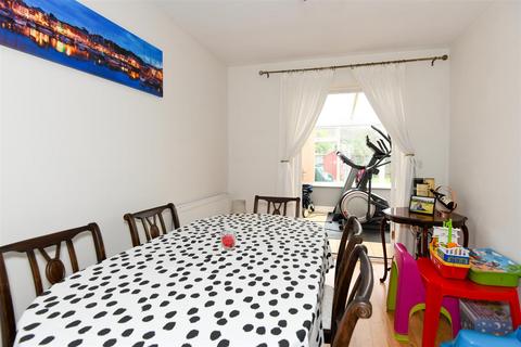 11 Foxglove Drive, Trowbridge, BA14 7SQ