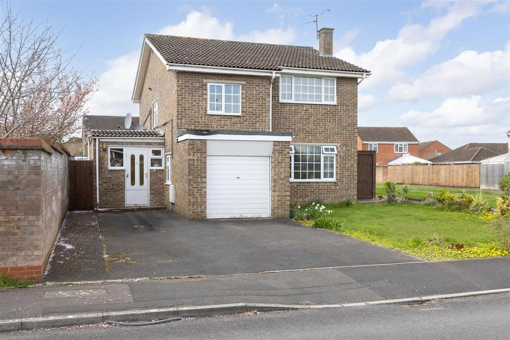 Lydiard Way, Trowbridge 4 bed detached house for sale £350,000