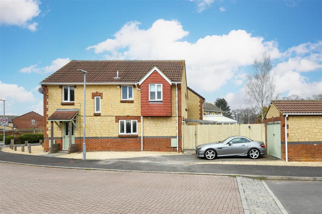 Magnolia Rise, Trowbridge 4 bed detached house - £350,000