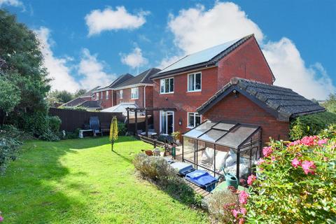 78 Azalea Drive, Trowbridge, BA14 9GG