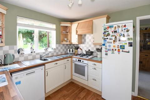 78 Azalea Drive, Trowbridge, BA14 9GG