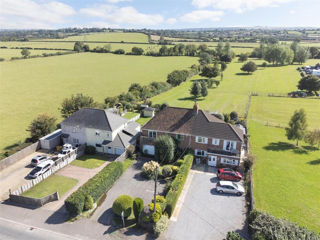 Paxcroft Cottages Trowbridge DRONE SHOTS (0).jpg