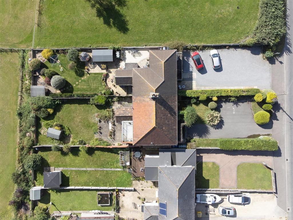Paxcroft Cottages Trowbridge DRONE SHOTS (4).jpg