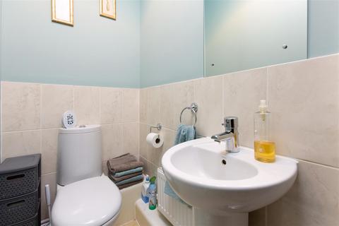 30 Hulbert Close, Hilperton, Trowbridge, BA14 7FL