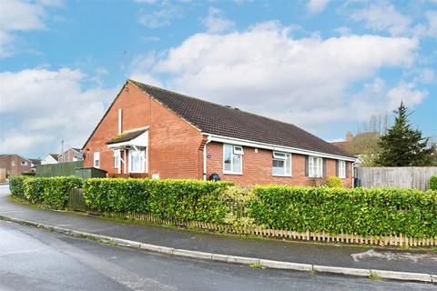 2 bedroom semi-detached bungalow for sale, Drynham Road, Trowbridge