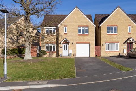 16 Castle Hedingham, Trowbridge, BA14 6GS