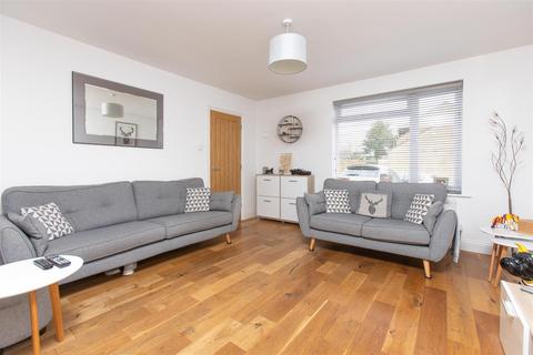 13 Southfield, Southwick, Trowbridge, BA14 9PN