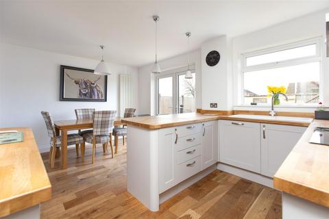13 Southfield, Southwick, Trowbridge, BA14 9PN