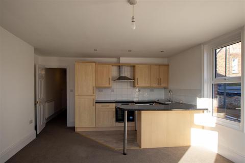 1 bedroom flat to rent, Boltro Road, Haywards Heath