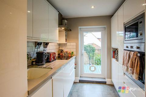 2 bedroom maisonette for sale, High Street, Hurstpierpoint, Hassocks