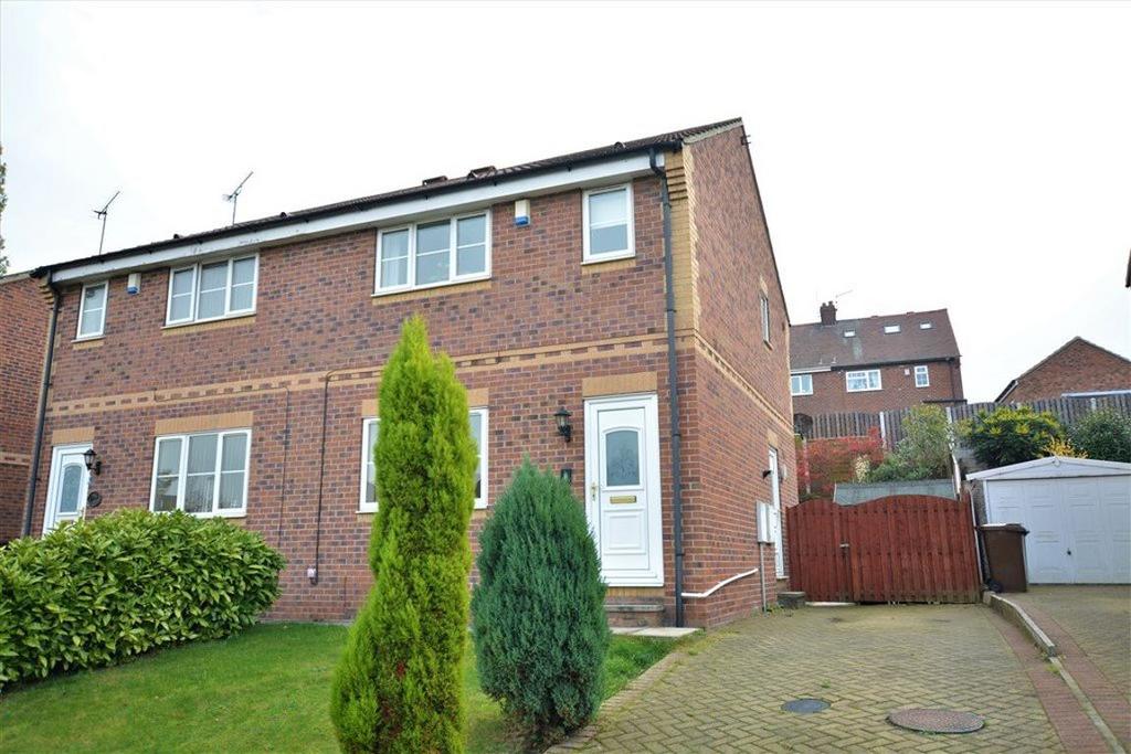 Old Mill Close, Hemsworth, WF9 3 bed semidetached house to rent £775