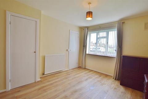 1 bedroom flat to rent, Grenville Close, Burnham