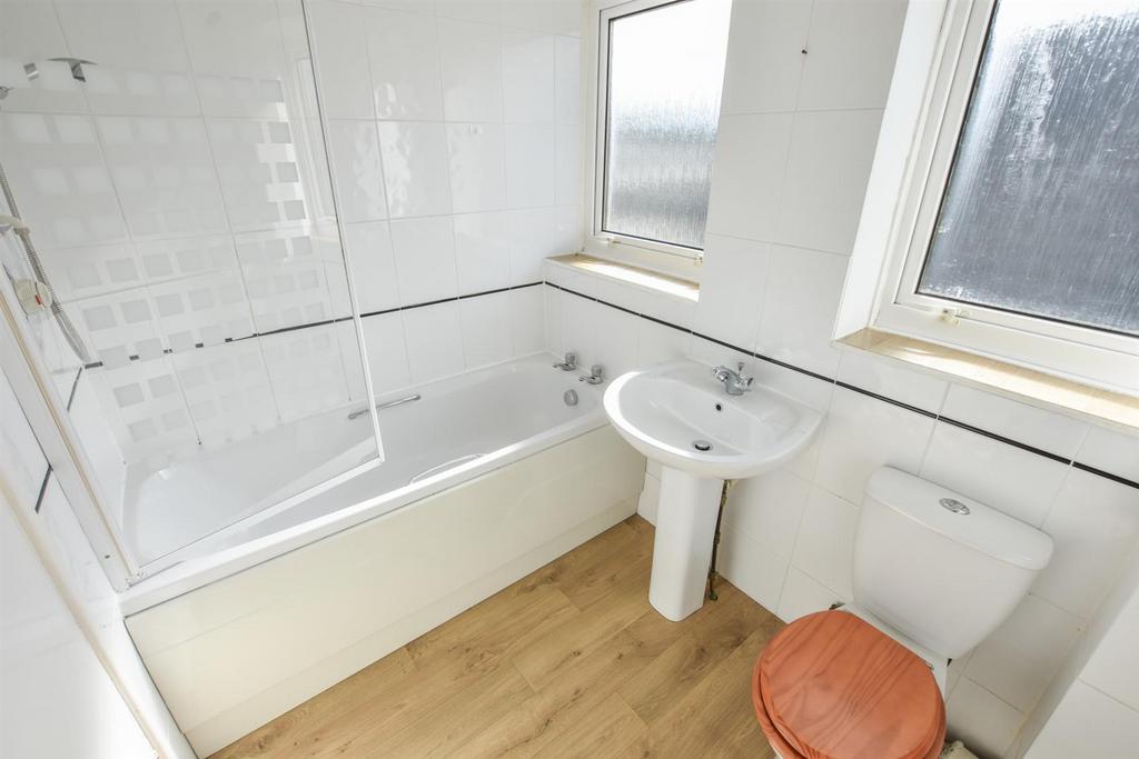BATHROOM-2.jpg