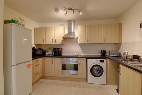 2 bedroom apartment for sale, Crewe Road, Alsager