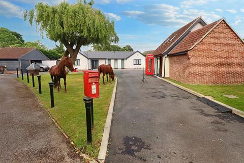 4 bedroom detached bungalow for sale, Cotmer Road, Oulton Broad, Lowestoft