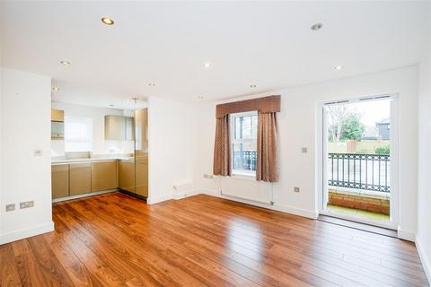 2 bedroom apartment for sale, Queens Road, Buckhurst Hill