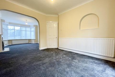 3 bedroom semi-detached house to rent, Burgess Road, Southampton SO16
